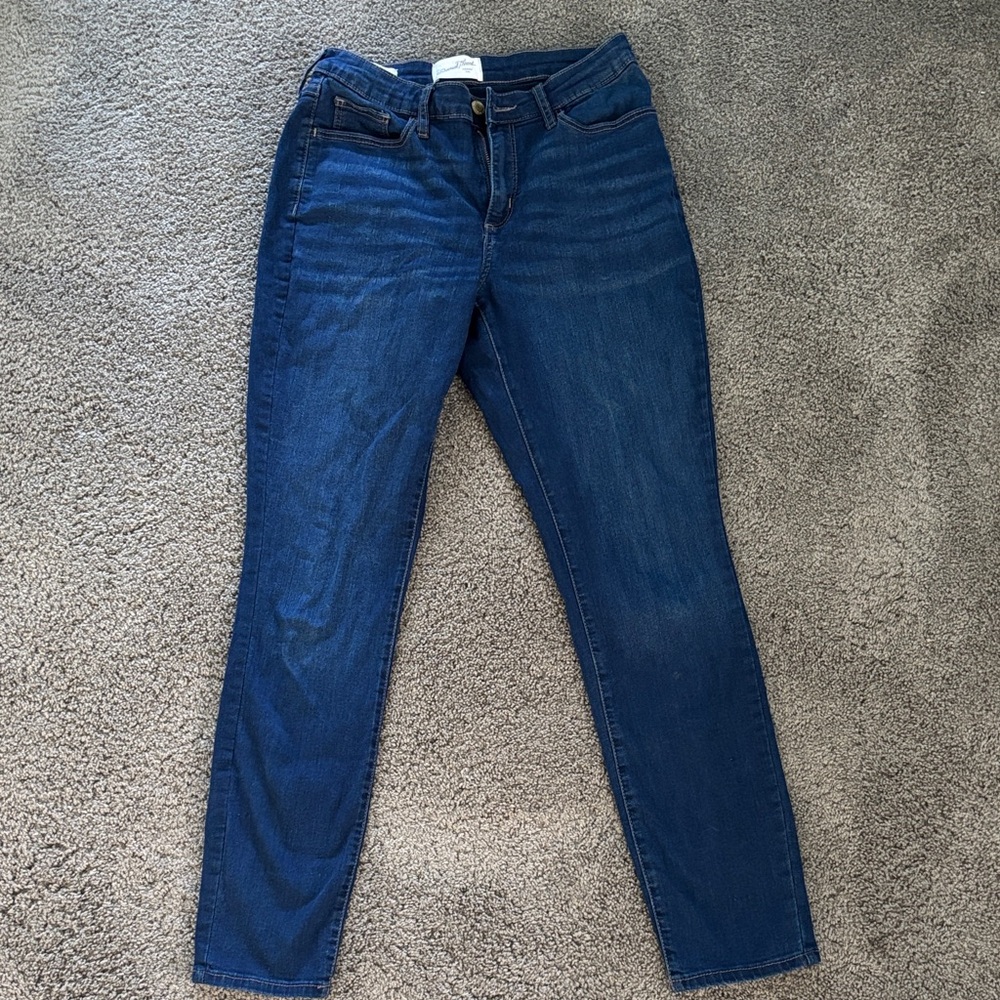 Universal Thread Dark Blue Skinny Jeans